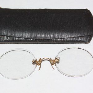 OLD GLASSES IN CASE - RARE ANTIQUE/VINTAGE NOSE PINCH